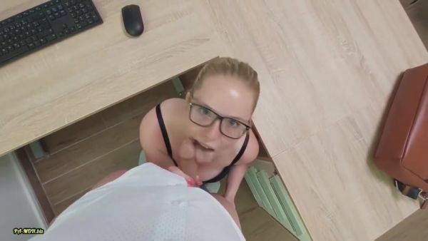 Mia Adler - Versteckte Kamera - Omg Boss Beim Wixen Erw - hotmovs.com - Germany on poweredporn.com