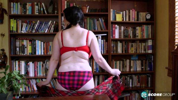 Miss Busty Coed - hotmovs.com on poweredporn.com