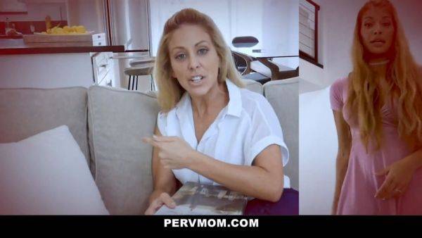 Stepmom Sheena Ryder returns to stepdad's bed for a wild ride - sexu.com on poweredporn.com