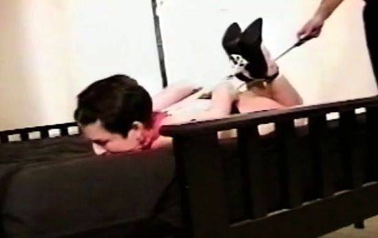 Foxy sweetie is rubbing her perfectly juice beaver - drtuber.com on poweredporn.com