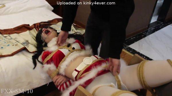 Christmas Gift - hclips.com on poweredporn.com