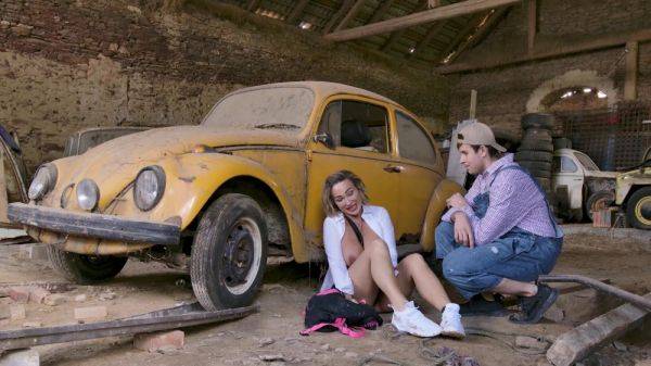 MILF loves her tight pussy getting rammed in merciless rounds - xbabe.com on poweredporn.com