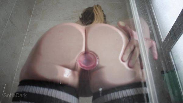 Sofia Dark In Oily Glass Door Shower Fuck - hclips.com on poweredporn.com