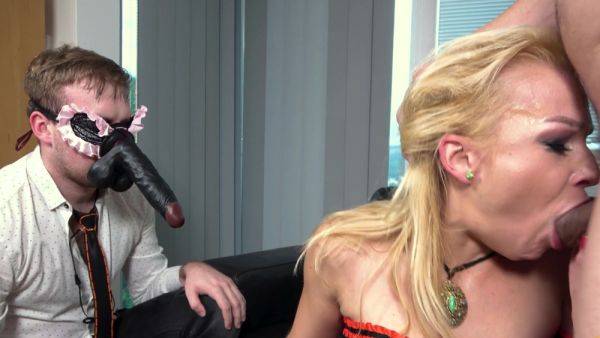 Throated blonde prepares to try anal in loud cuckold perversions - hellporno.com on poweredporn.com