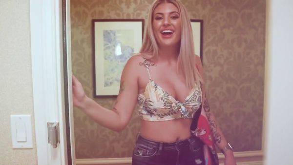 Alice Coxxx's hair turns dark as she gets tricked into a sticky cum shower - sexu.com - Usa on poweredporn.com