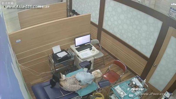 Peeping Hospital patient.20 - hotmovs.com - China on poweredporn.com