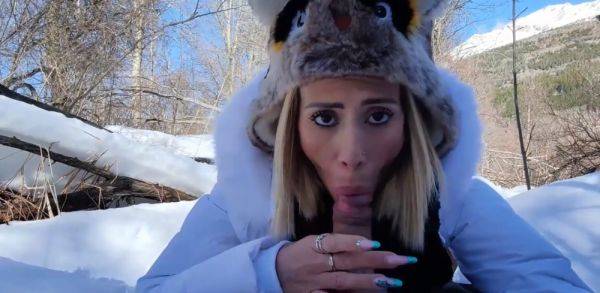 Elle se fait sodomiser durant sa sceance de ski - txxx.com - France on poweredporn.com