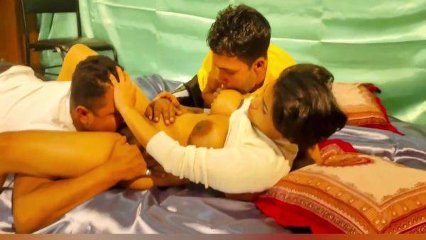 Cumshot In Step-sister While Guests Are At Home - Foursome Fuck Two Girls And Two Guys - desi-porntube.com - India on poweredporn.com