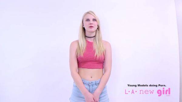 Teen Fucked At Photoshoot Audition By Casting Agent - upornia.com on poweredporn.com