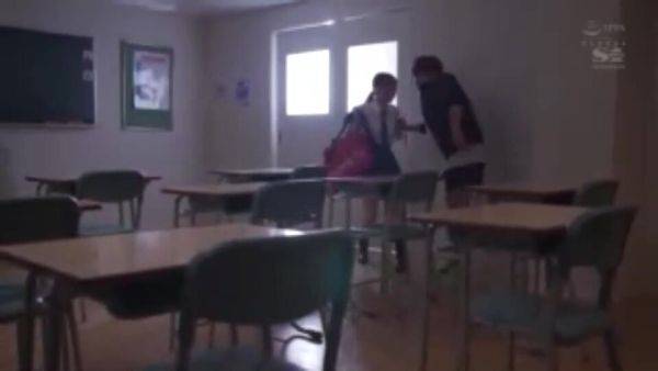 06607 Beautiful girl in agony - hclips.com - Japan on poweredporn.com