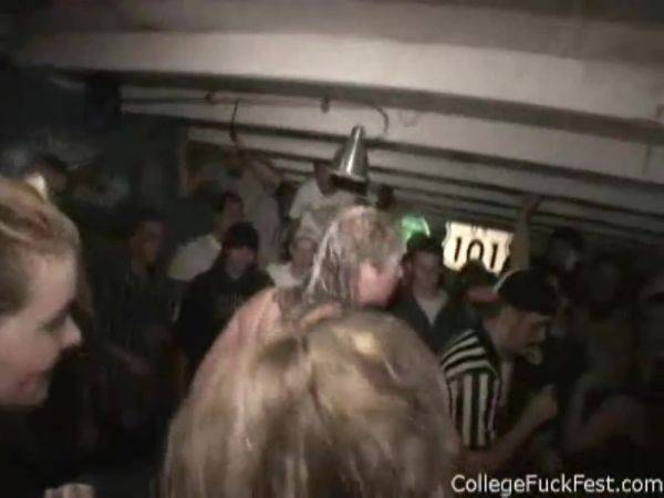 Horny coed teen blonde gets her pussy fucked - txxx.com on poweredporn.com