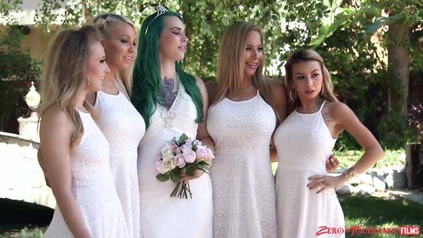 Appealing babes turn wedding party into loud orgy - hellporno.com on poweredporn.com