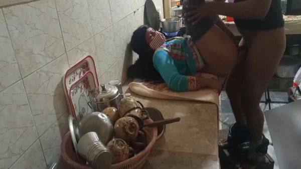 Desi Indian Stepsister Has Hard Sex In Kitchen, Bhai Ne Bahan Ki Kitchen Me Jabardasti Chudai Ki, Clear Hindi Audio 7 Min - hclips.com - India on poweredporn.com