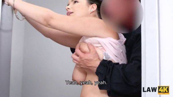 Sofia Lee gets her chubby body drilled in park after stealing wallets - sexu.com on poweredporn.com