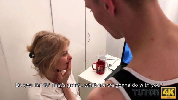 Blonde MILF seduces her tutor with hot doggystyle sex in 4K - sexu.com - Russia on poweredporn.com