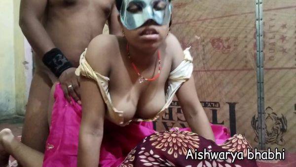 Tamil Actress - Mummy Jawan Bete Ke Lund Pe Gaand Patak Patak Ke Chudi - desi-porntube.com - India on poweredporn.com