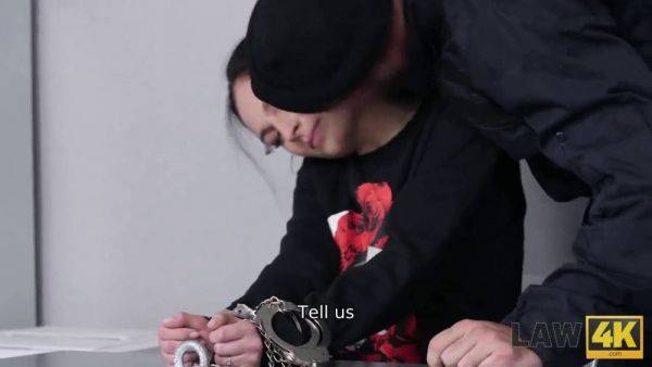 Leanne Lace's tight pussy gets ravished by a horny police officer in HD - sexu.com on poweredporn.com