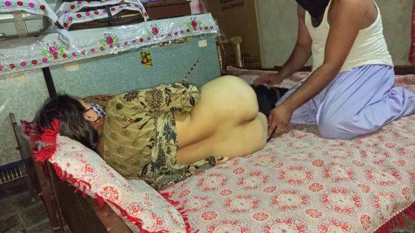 Hot Indian Chubby Step Aunty Porn - hclips.com - India on poweredporn.com