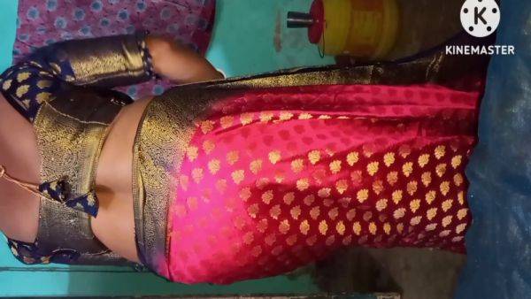Hot Sexi Bhabhi Ki Sari Show - desi-porntube.com - India on poweredporn.com