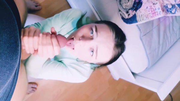 Pleasing My Boyfriend With A Blowjob 5 Min - hclips.com on poweredporn.com