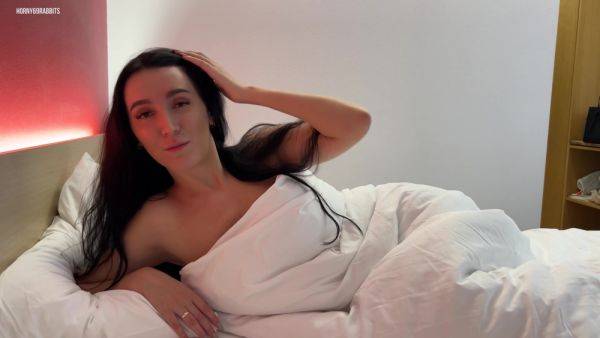 After Skiing Stepmom Shares Bed With Stepson - upornia.com on poweredporn.com