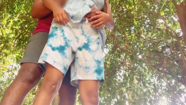 Desi Girl Ko Jangle Me Lejakr Mangl Kiya Tang Utha Kr Chudai Ki - desi-porntube.com on poweredporn.com