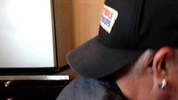 Oral gloryhole DILF sucks gloryhole cock - drtuber.com on poweredporn.com