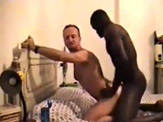 White is fucked by a african - drtuber.com on poweredporn.com