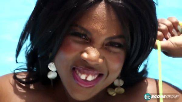 Xl Xxx Bikini Girls - hotmovs.com on poweredporn.com