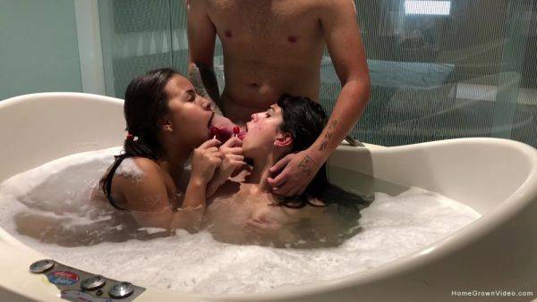 Dashing babes work cock together and swallow the prize - xbabe.com on poweredporn.com