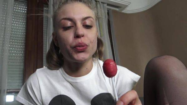 Kinky Fetish Naughty Brat Girl Bubble Gum L Oli Teasing - SoloAustria - hotmovs.com on poweredporn.com