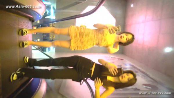 Peeping chinese amateur upskirt.172 - hotmovs.com - China on poweredporn.com