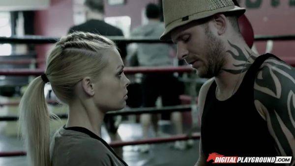 Juggy blonde slut Jesse Jane can't wait to get fucked - xtits.com on poweredporn.com