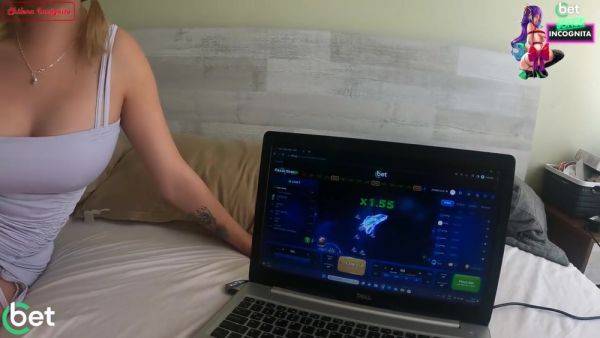 Pretty Face In Termino En Apuesta Sexual Con Cachonda -- Cbet- Trailer - hotmovs.com on poweredporn.com