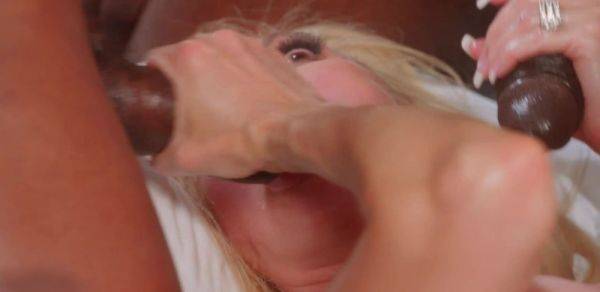 BLACKED Experienced MILF Can’t Resist Cheating With 4 BBCs - inxxx.com on poweredporn.com