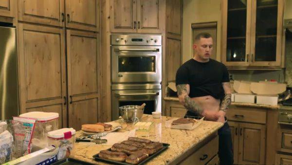 Hot stud Kyle Fletcher tastes Austin Matthews sweet cream - drtuber.com on poweredporn.com