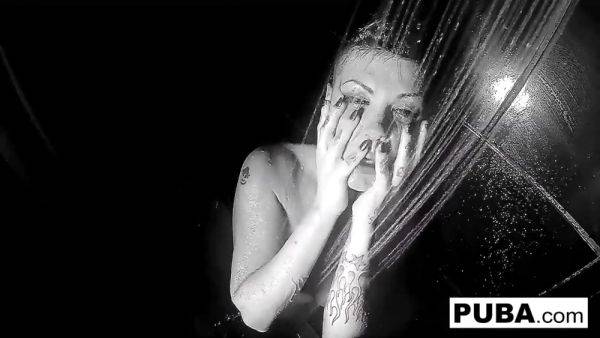 Gorgeous And Big Tittied Babe Loves Bathing! - Jezebelle Bond - hotmovs.com on poweredporn.com