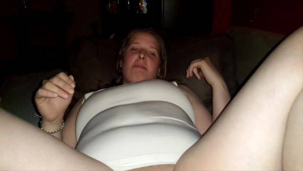 Hand 250ml 330ml Or Maybe 500ml Of Beer In My Pussy - hclips.com on poweredporn.com