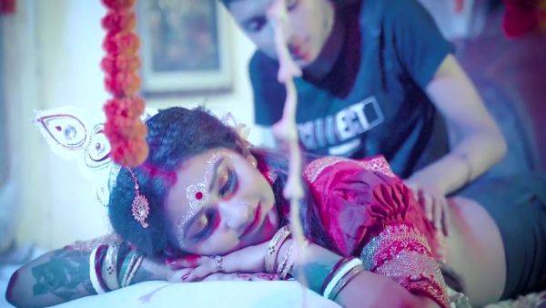 Desi Gawar Nibba Ko Mila Hot & Sexy Modern Starsudipa Biwi ( Hindi Audio ) - hotmovs.com on poweredporn.com