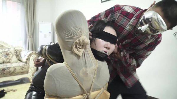 Burglar Bound To Her Victim - hclips.com on poweredporn.com