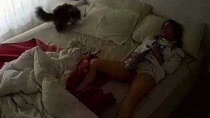 Amateur Hidden Cam with Dildo Wives - drtuber.com on poweredporn.com