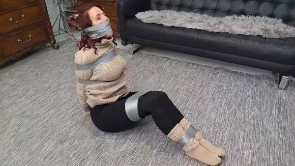 In A Strange Town - hclips.com on poweredporn.com