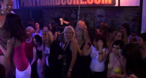 Ladies are here to get rods in ass - drtuber.com on poweredporn.com