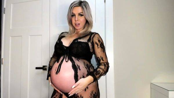 Shaved pussy blonde Tasha Reign with big boobs goes solo - drtuber.com on poweredporn.com