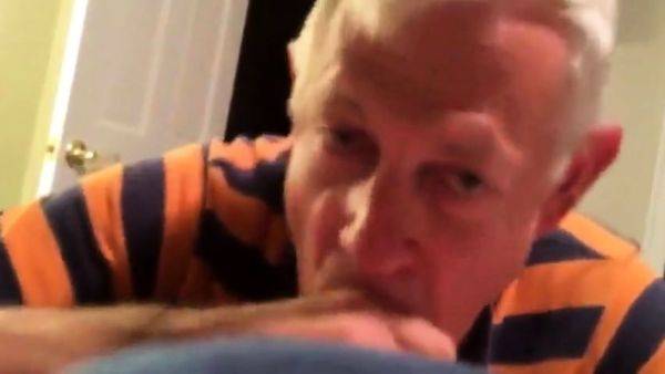 Suck my cock daddy! - drtuber.com on poweredporn.com