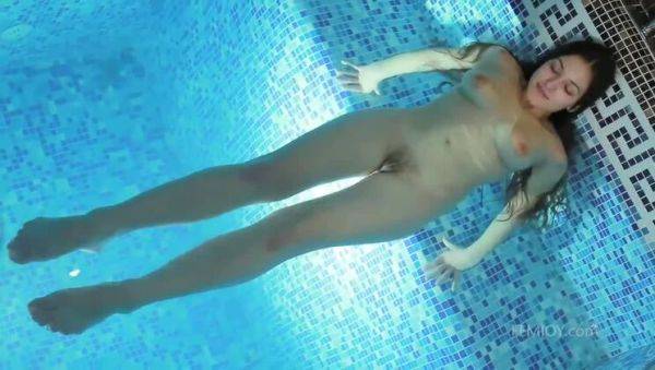 Sofie's Big Tits - Solo and Relaxed - xxxfiles.com on poweredporn.com