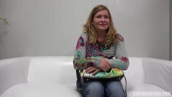 Siren Veronika: Blonde & Beautiful - veryfreeporn.com - Czech Republic on poweredporn.com