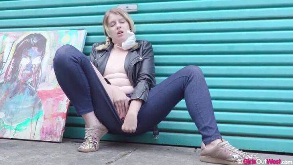 Blonde Katie Gee: Outdoor Solo Adventure - veryfreeporn.com on poweredporn.com