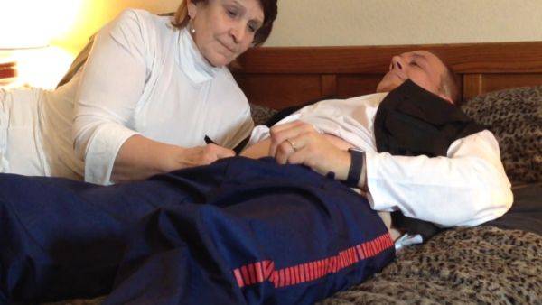 Princess Leia In Granny Leia Fucks Grandpa Solo - hclips.com on poweredporn.com