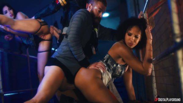 Leggy Milf In Space Junk Episode - Clea Gaultier - upornia.com on poweredporn.com